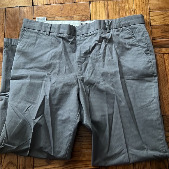 Dockers D2 gray pants size: 38 x 29 - Picture 2 of 6